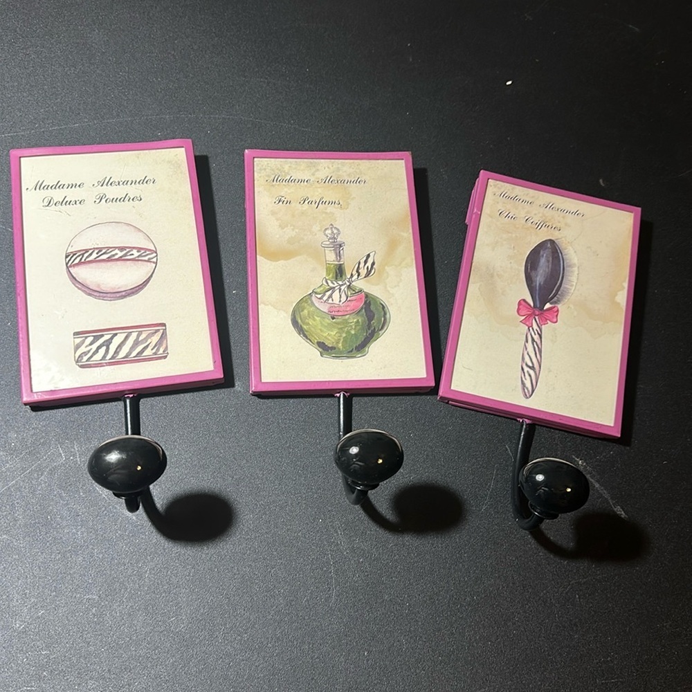 The Bombay co. set of three wall hooks